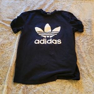 Adidas Tshirt